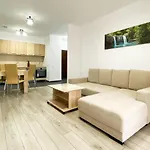 Forest View Oasis